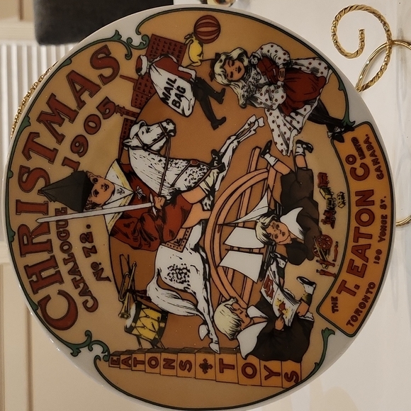Vintage Eaton's Limited Edition Collectors Plate - Picture 2 of 4